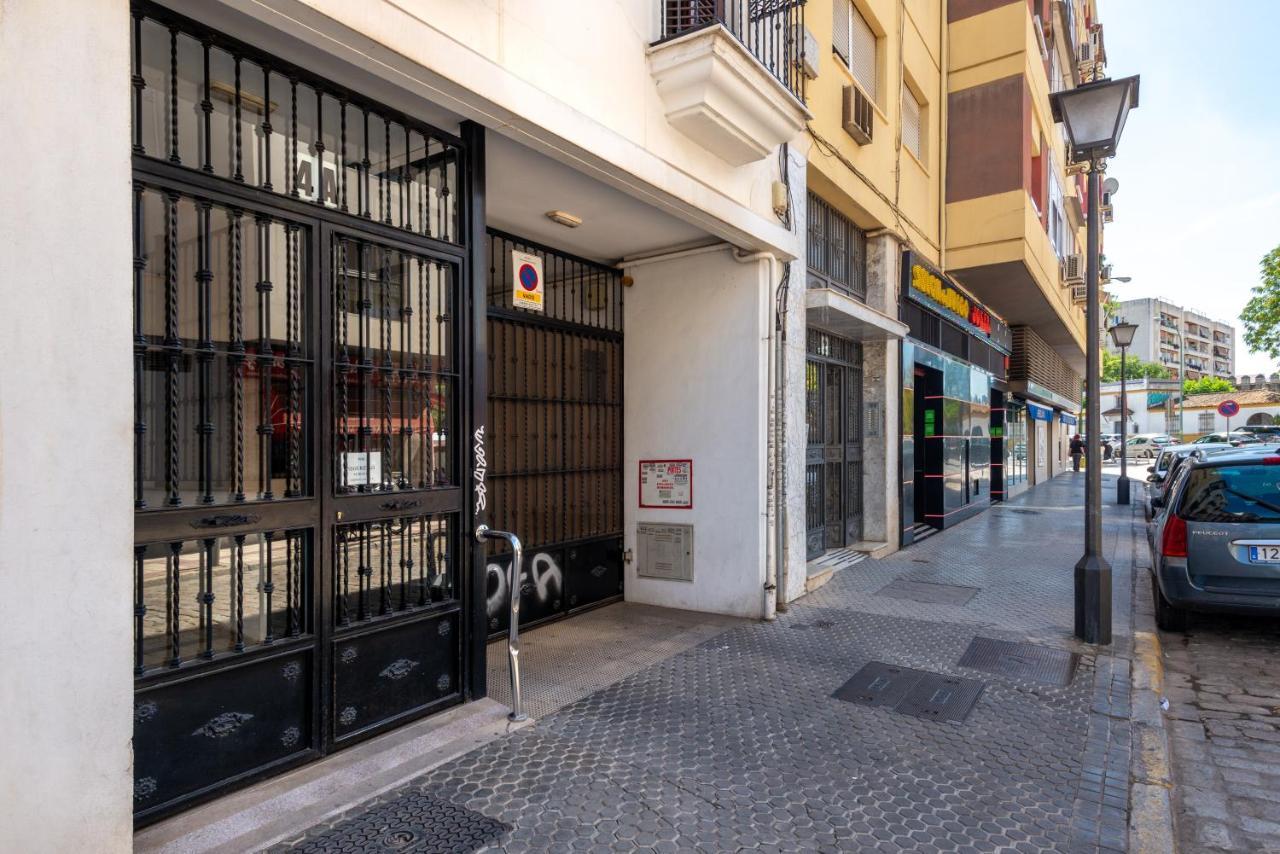 First Floor Near Macarena Church Seville Exterior photo